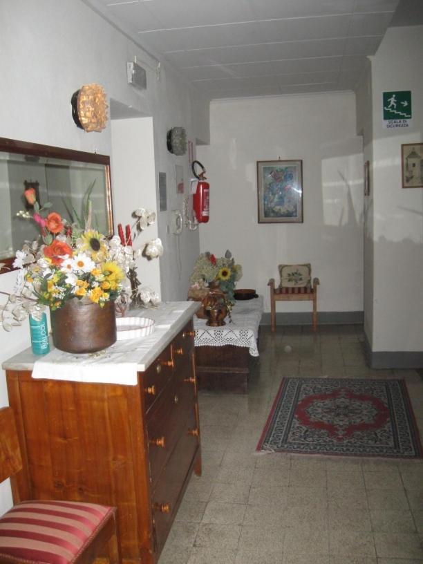 Albergo Ristorante Guidi Pistoia Exterior photo