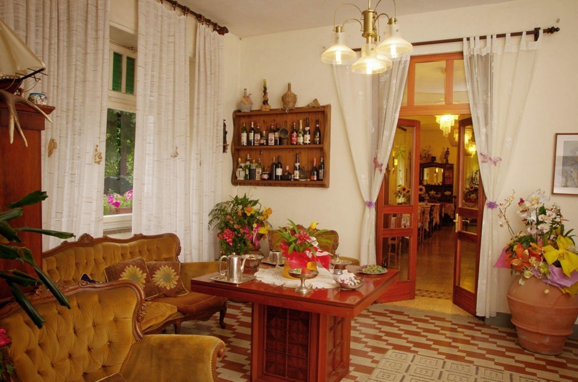 Albergo Ristorante Guidi Pistoia Exterior photo