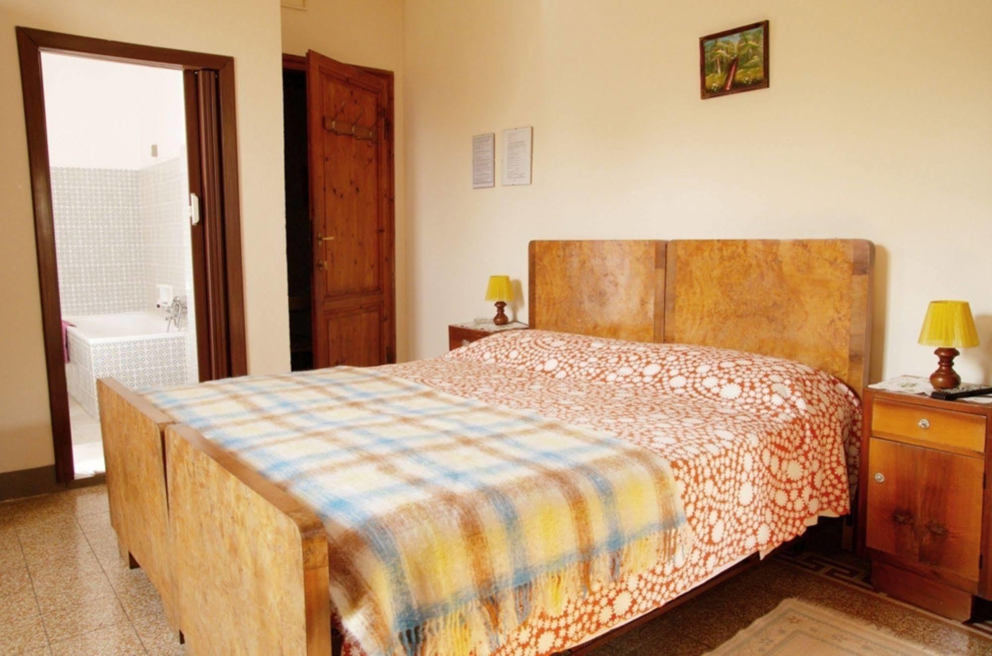 Albergo Ristorante Guidi Pistoia Exterior photo